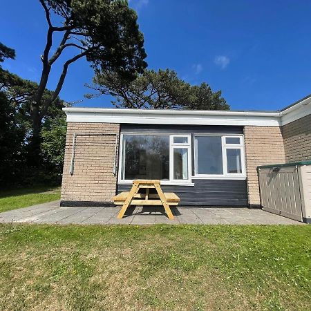 2 Bedroom Holiday Chalet Near Bude Kilkhampton Exteriör bild