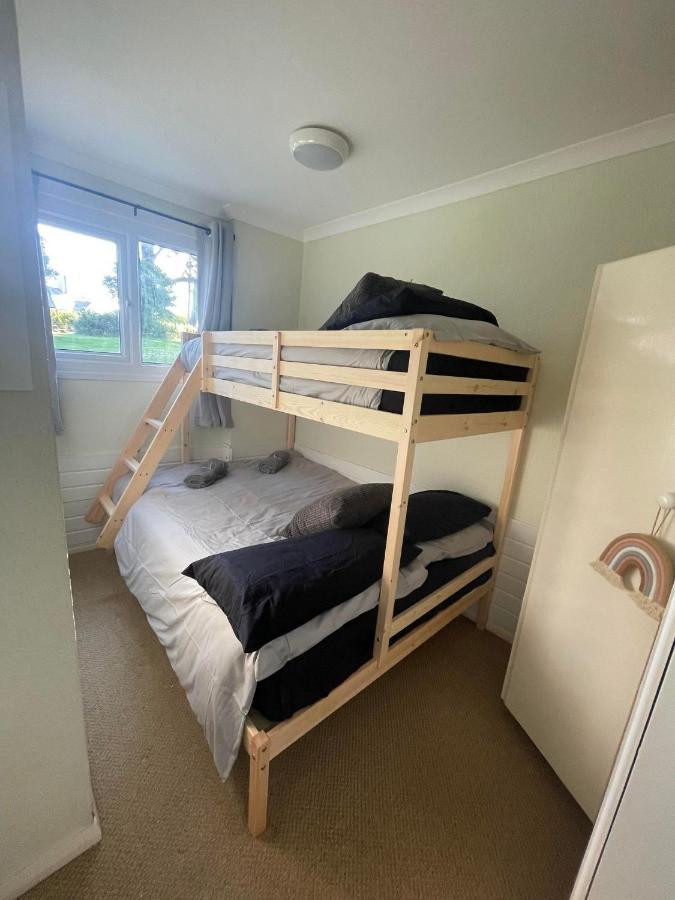 2 Bedroom Holiday Chalet Near Bude Kilkhampton Exteriör bild