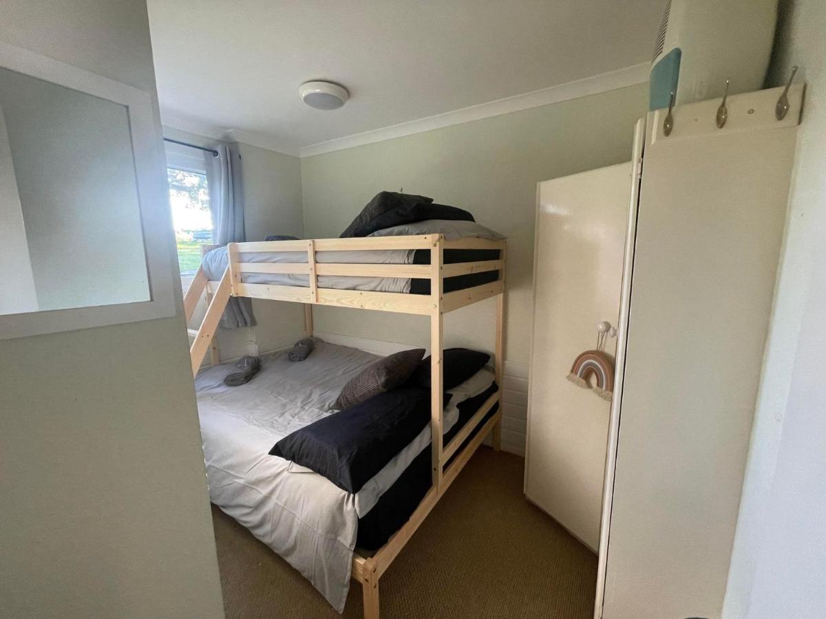 2 Bedroom Holiday Chalet Near Bude Kilkhampton Exteriör bild