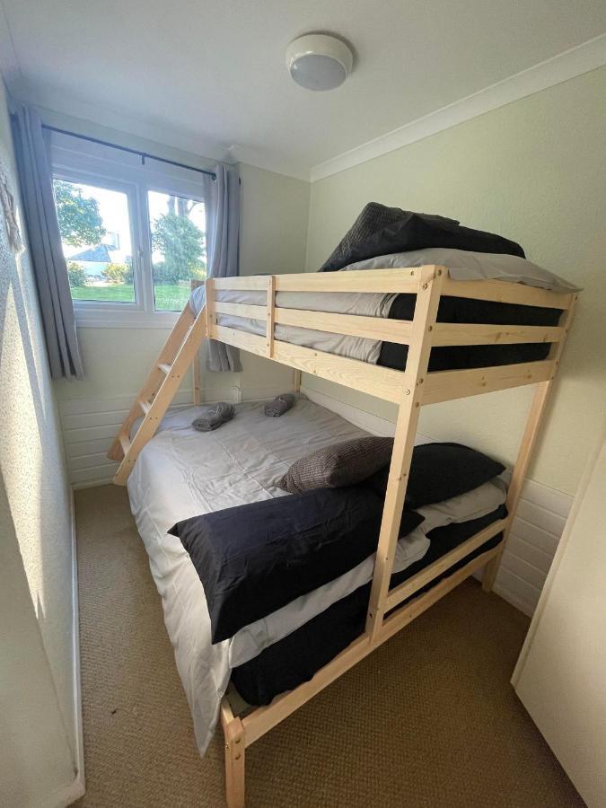 2 Bedroom Holiday Chalet Near Bude Kilkhampton Exteriör bild